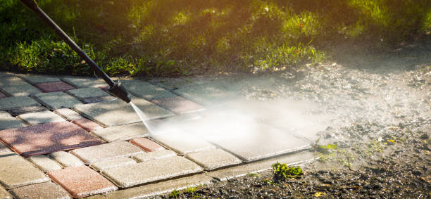 Best Graffiti Removal Services in Clinton, IA
